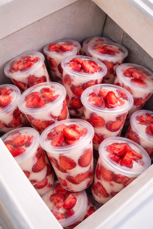 Mini Triciclo con Fresas con Crema